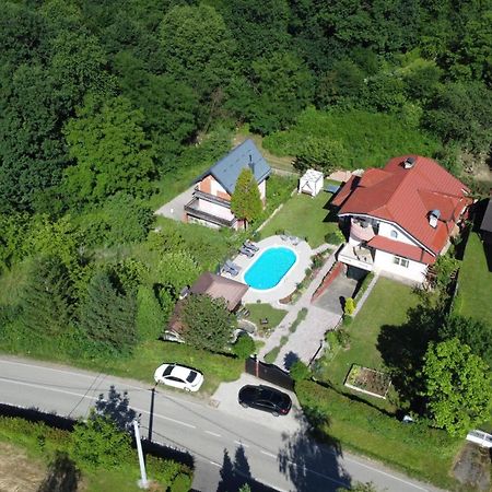 Villa Katarina With Pool Banja Luka Eksteriør billede