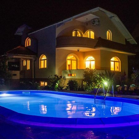 Villa Katarina With Pool Banja Luka Eksteriør billede