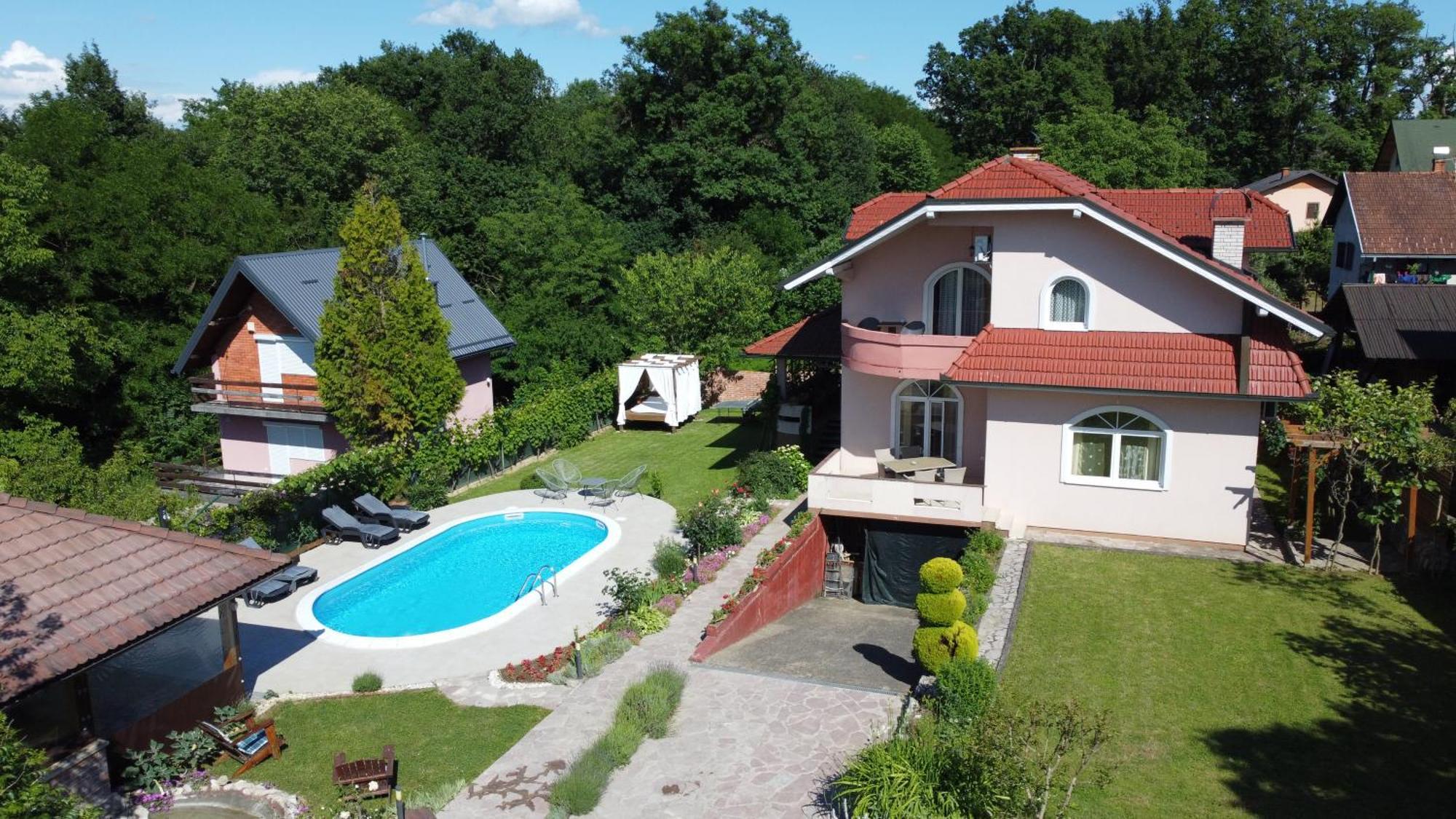 Villa Katarina With Pool Banja Luka Eksteriør billede