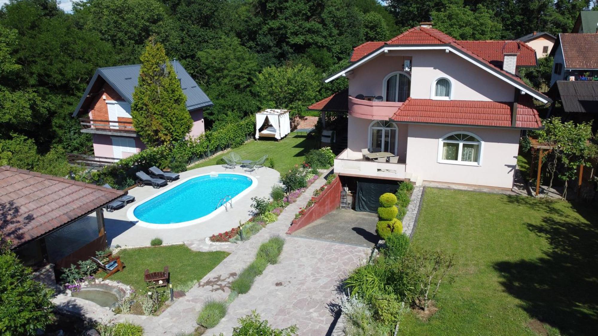 Villa Katarina With Pool Banja Luka Eksteriør billede