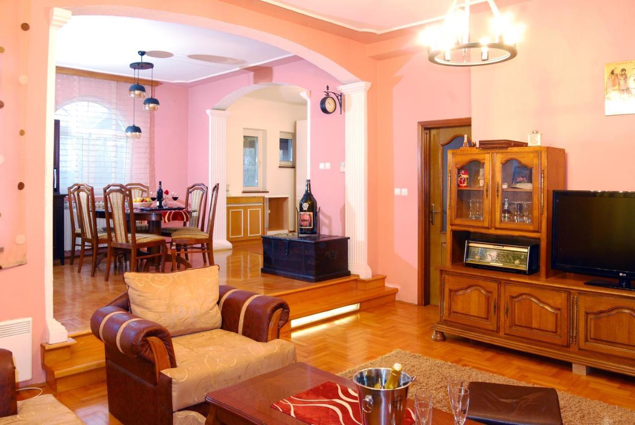 Villa Katarina With Pool Banja Luka Eksteriør billede