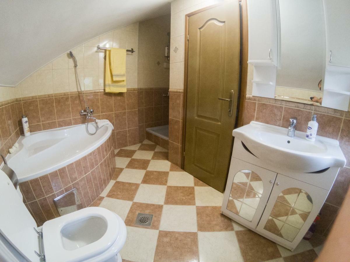 Villa Katarina With Pool Banja Luka Eksteriør billede