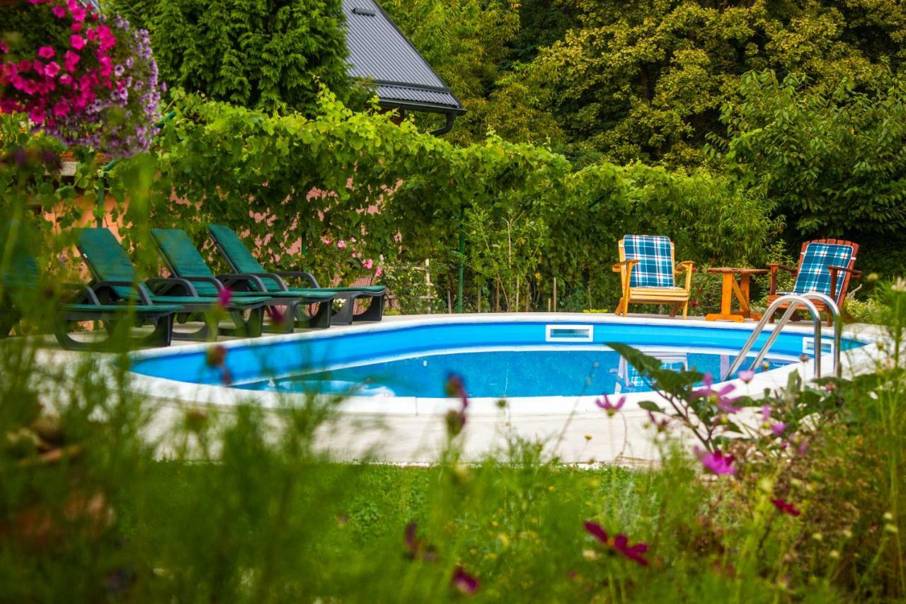 Villa Katarina With Pool Banja Luka Eksteriør billede